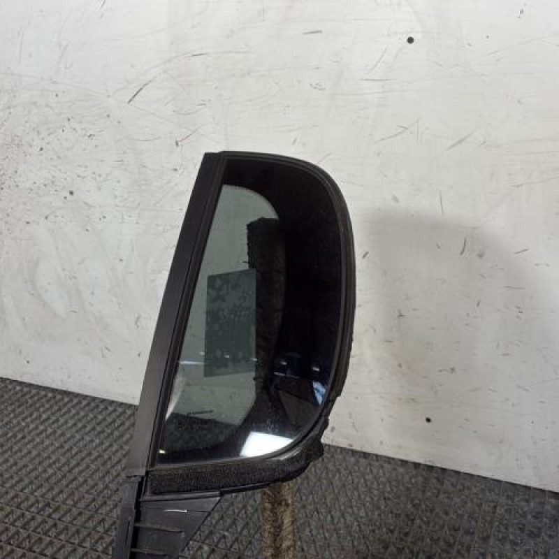 Custode arriere gauche (porte) PEUGEOT 208 2 Photo n°3