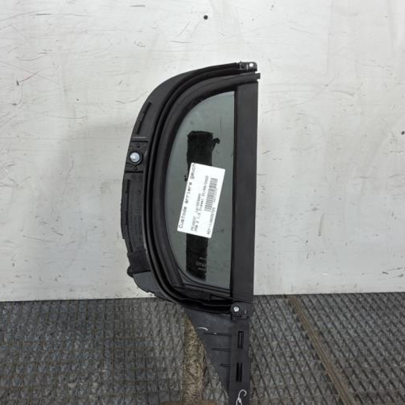 Custode arriere gauche (porte) PEUGEOT 208 2 Photo n°4