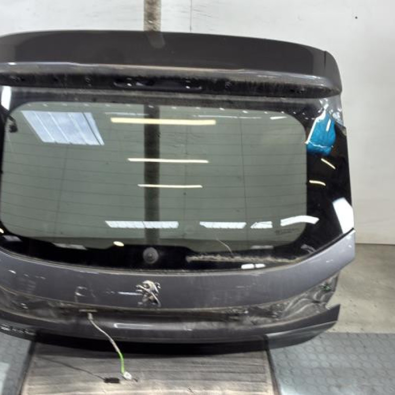 Malle/Hayon arriere PEUGEOT 208 2 Photo n°1