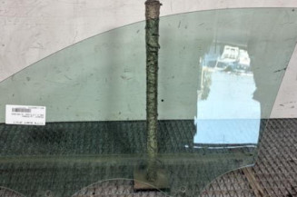 Vitre avant droit PEUGEOT 208 2