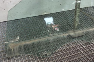 Vitre avant gauche PEUGEOT 208 2