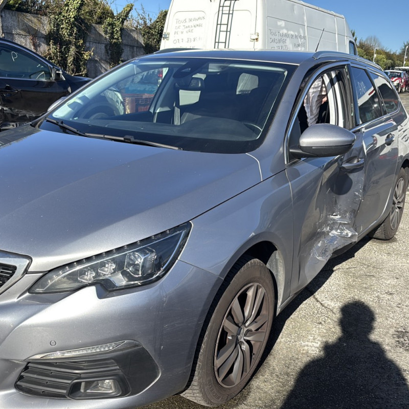 PEUGEOT 308 2 SW PHASE 2 BREAK 1.5 BLUE HDI - 16V TURBO Photo n°1