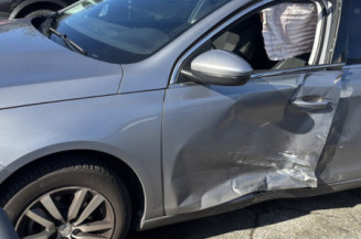 PEUGEOT 308 2 SW PHASE 2 BREAK 1.5 BLUE HDI - 16V TURBO