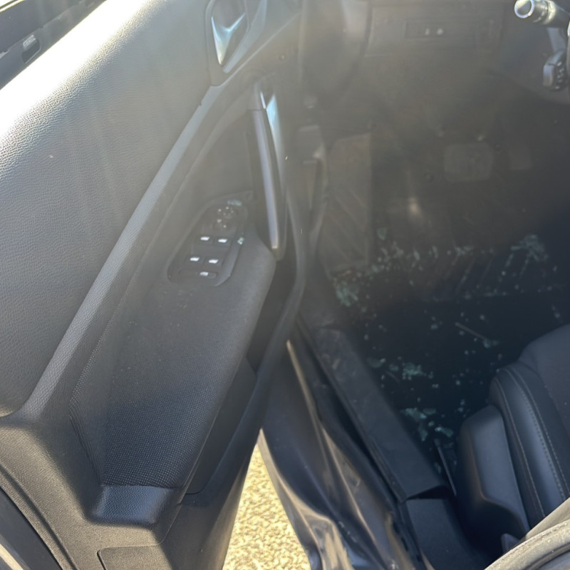 PEUGEOT 308 2 SW PHASE 2 BREAK 1.5 BLUE HDI - 16V TURBO Photo n°9