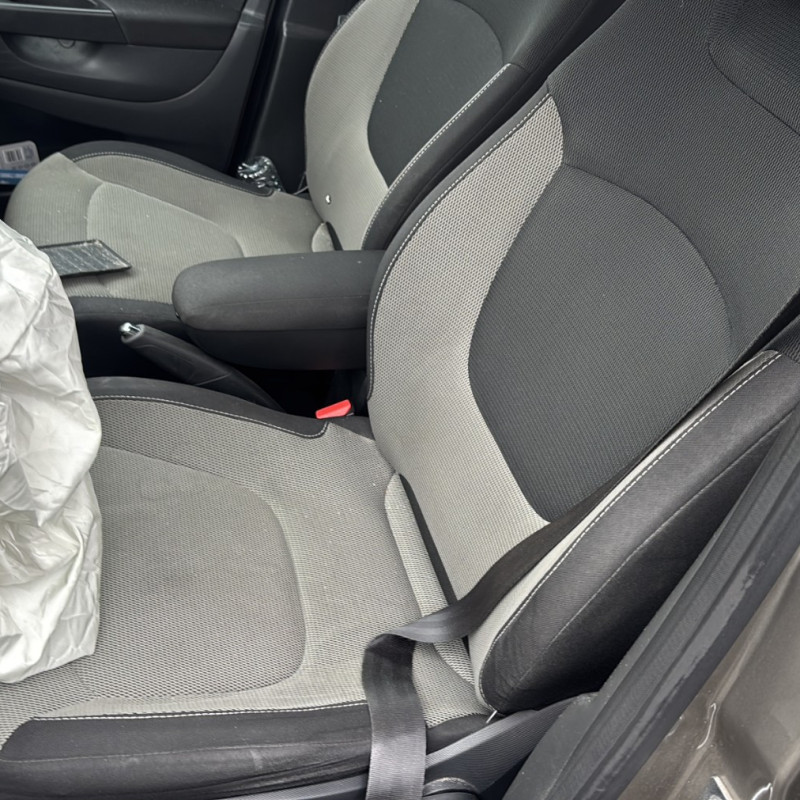 RENAULT CAPTUR 1 PHASE 1 1.5 DCI - 8V TURBO Photo n°23