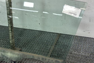 Vitre avant gauche PEUGEOT 108