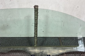 Vitre avant gauche PEUGEOT 108