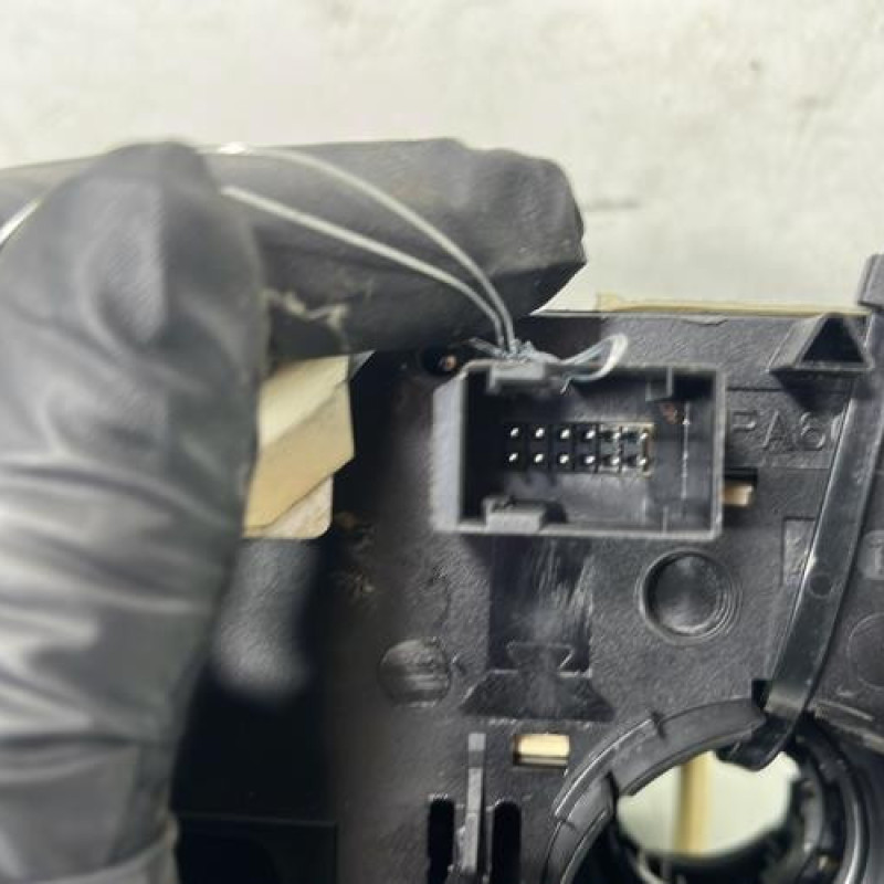 Com (Bloc Contacteur Tournant+Commodo Essuie Glace+Commodo Phare) FIAT PUNTO EVO 3 Photo n°3