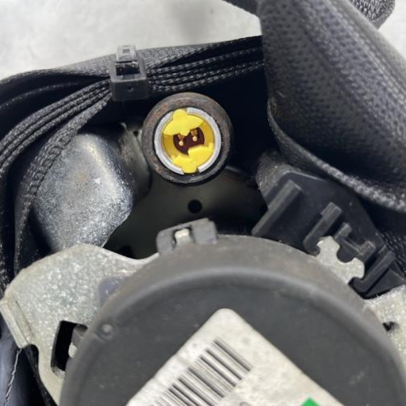 Pretensionneur de ceinture avant droit MERCEDES CLASSE A 169 Photo n°3