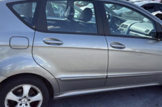 Pretensionneur de ceinture avant droit MERCEDES CLASSE A 169