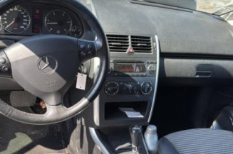 Pretensionneur de ceinture avant droit MERCEDES CLASSE A 169