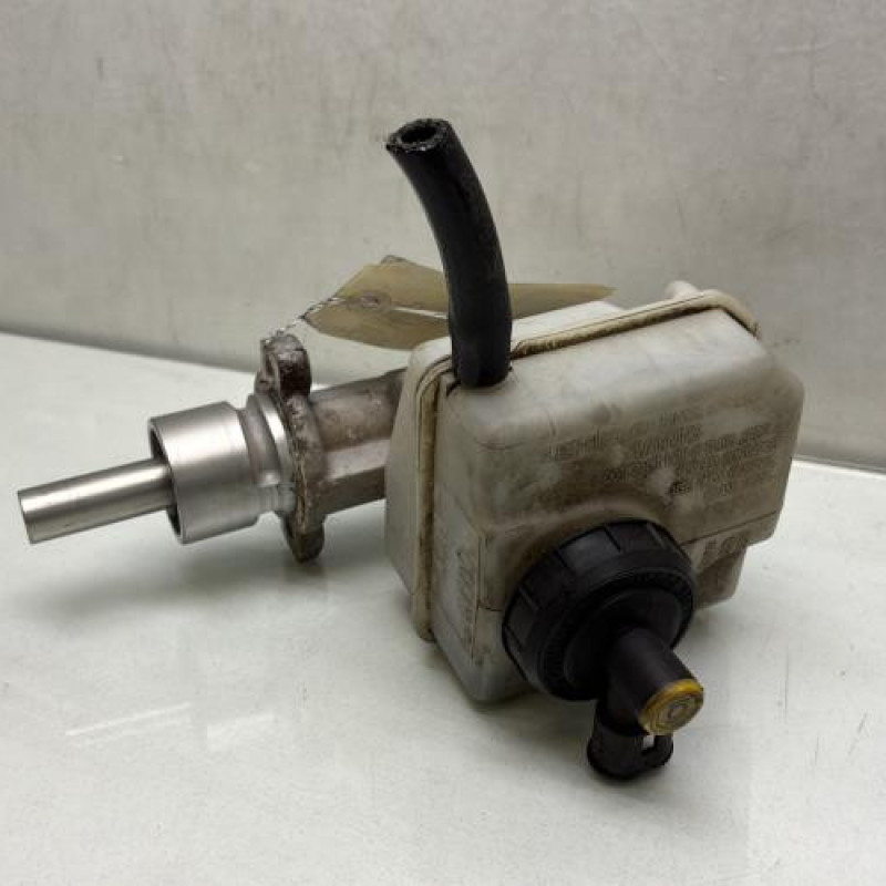 Maitre cylindre (freinage) RENAULT MASTER 2 Photo n°1