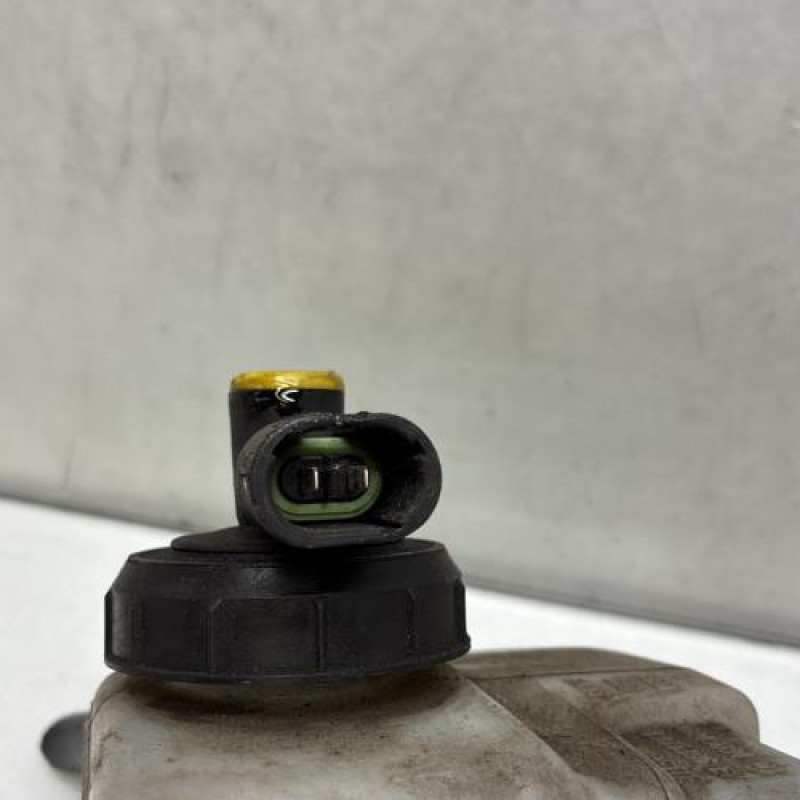 Maitre cylindre (freinage) RENAULT MASTER 2 Photo n°3