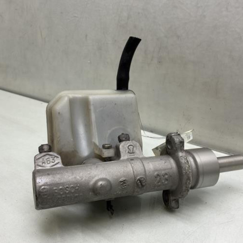 Maitre cylindre (freinage) RENAULT MASTER 2 Photo n°5