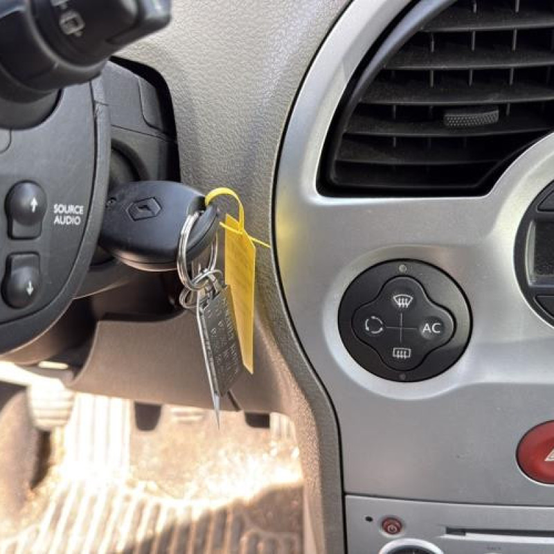 Bras essuie glace arriere RENAULT MODUS Photo n°20