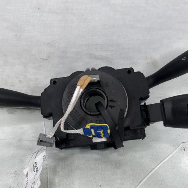 Com (Bloc Contacteur Tournant+Commodo Essuie Glace+Commodo Phare) PEUGEOT 206+ Photo n°1