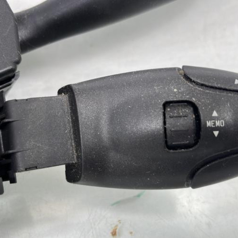 Com (Bloc Contacteur Tournant+Commodo Essuie Glace+Commodo Phare) PEUGEOT 206+ Photo n°3