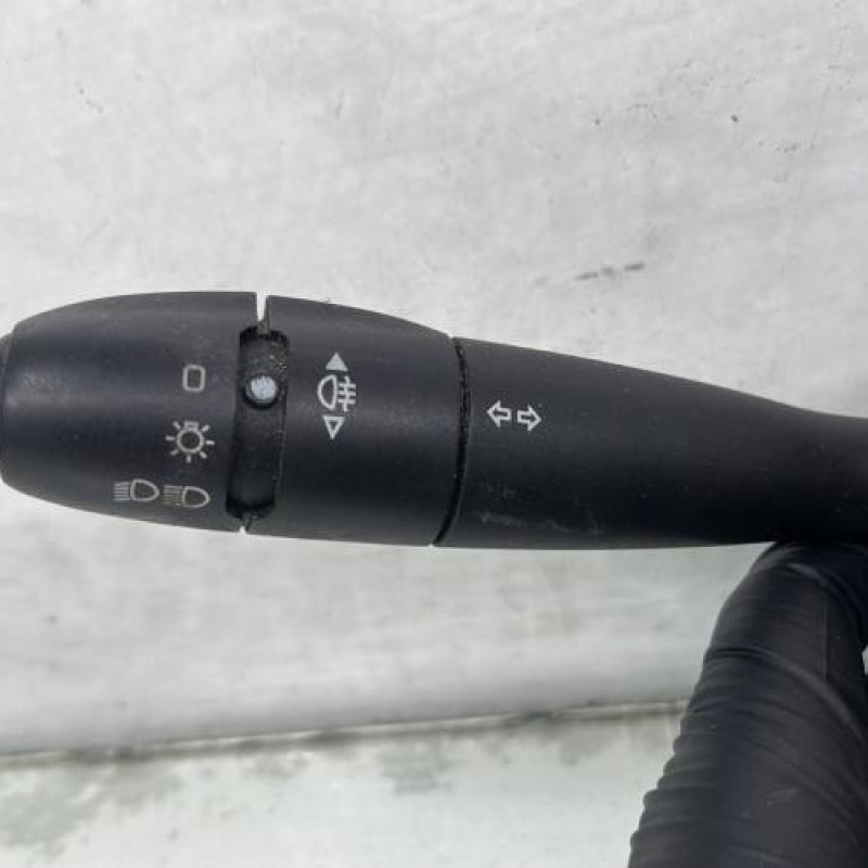 Com (Bloc Contacteur Tournant+Commodo Essuie Glace+Commodo Phare) PEUGEOT 206+ Photo n°4