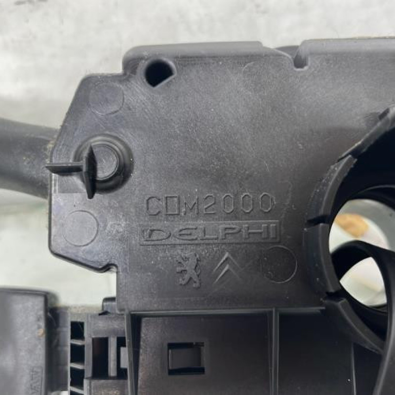 Com (Bloc Contacteur Tournant+Commodo Essuie Glace+Commodo Phare) PEUGEOT 206+ Photo n°7