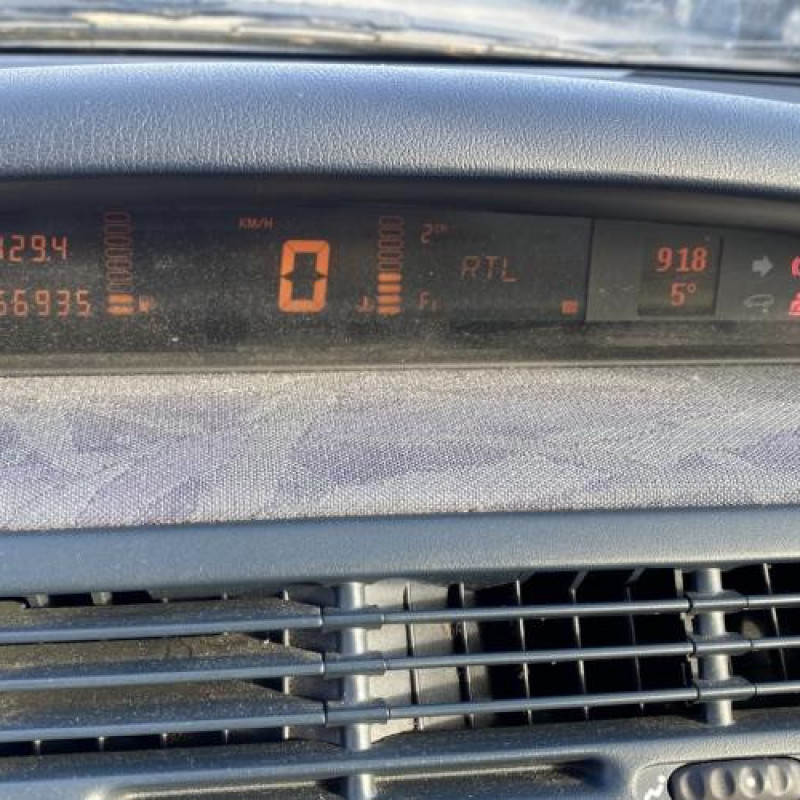Compteur RENAULT GRAND ESPACE 3 Photo n°16