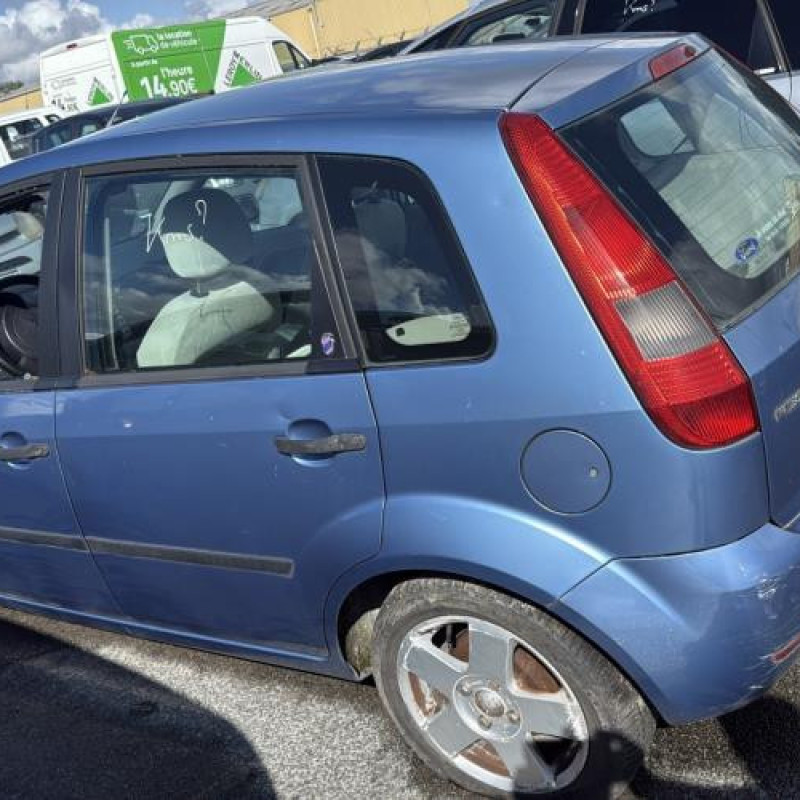 Aile avant droit FORD FIESTA 5 Photo n°10