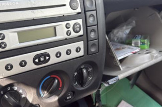 Aile avant droit FORD FIESTA 5