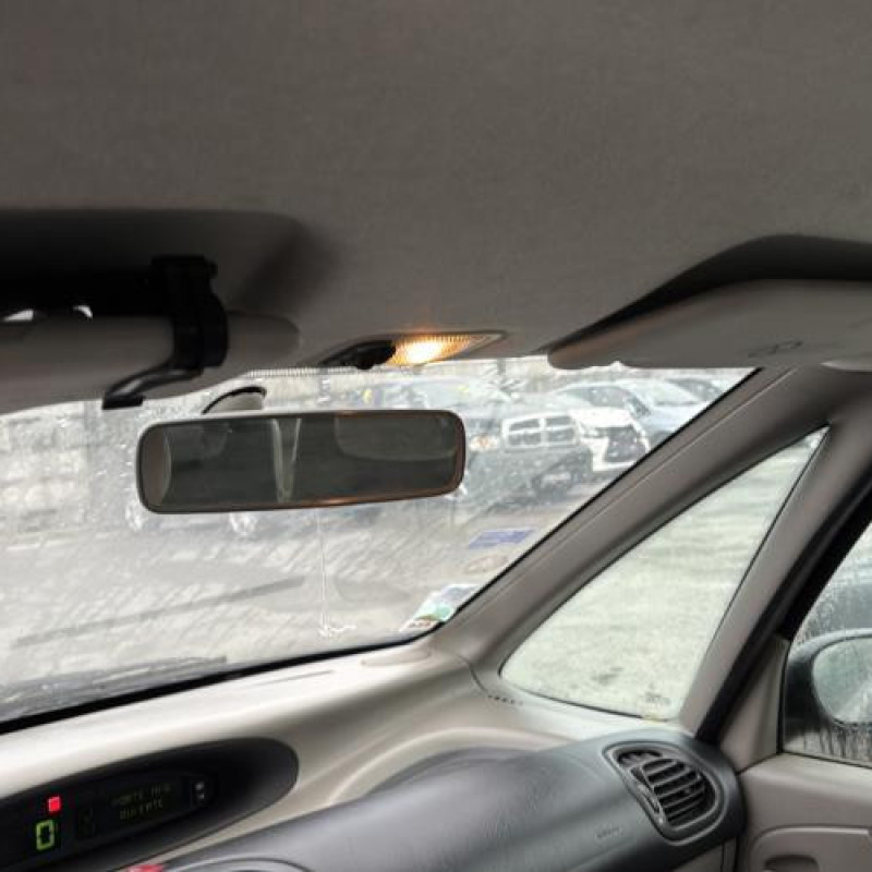 Moteur CITROEN XSARA PICASSO Photo n°16