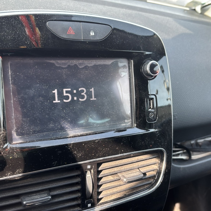 RENAULT CLIO 4 PHASE 2 0.9i - 12V TURBO TCE 90 Photo n°18