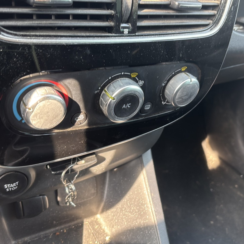 RENAULT CLIO 4 PHASE 2 0.9i - 12V TURBO TCE 90 Photo n°19