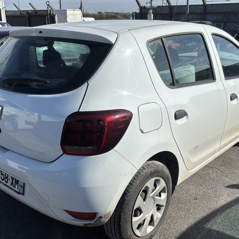 DACIA SANDERO 2 PHASE 1 0.9i - 12V TURBO TCE 90 Photo n°14
