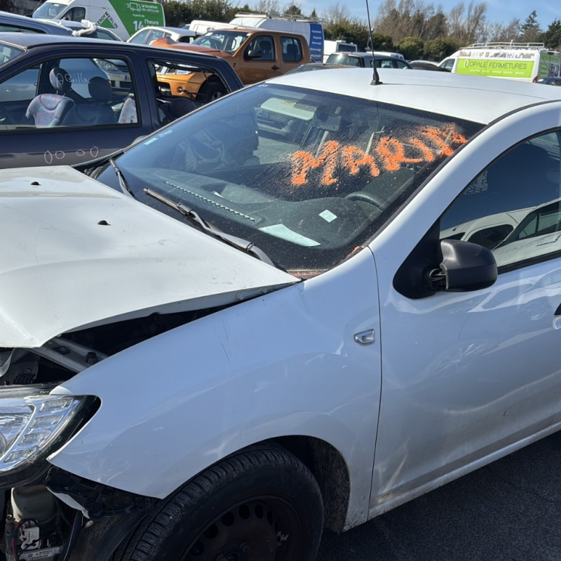DACIA SANDERO 2 PHASE 1 0.9i - 12V TURBO TCE 90 Photo n°19