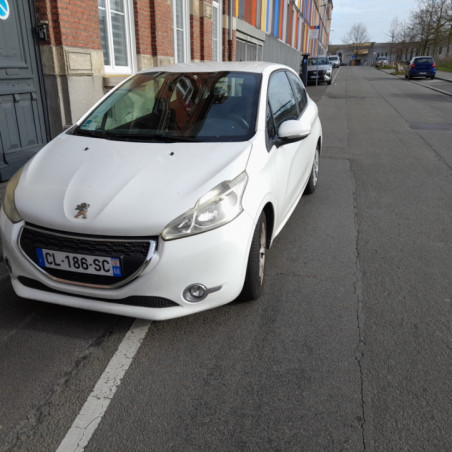 PEUGEOT 208 1 PHASE 1 1.4 HDI - 8V TURBO Photo n°1