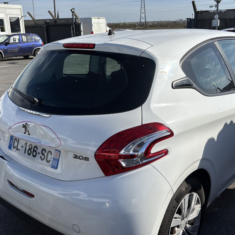 PEUGEOT 208 1 PHASE 1 1.4 HDI - 8V TURBO Photo n°14