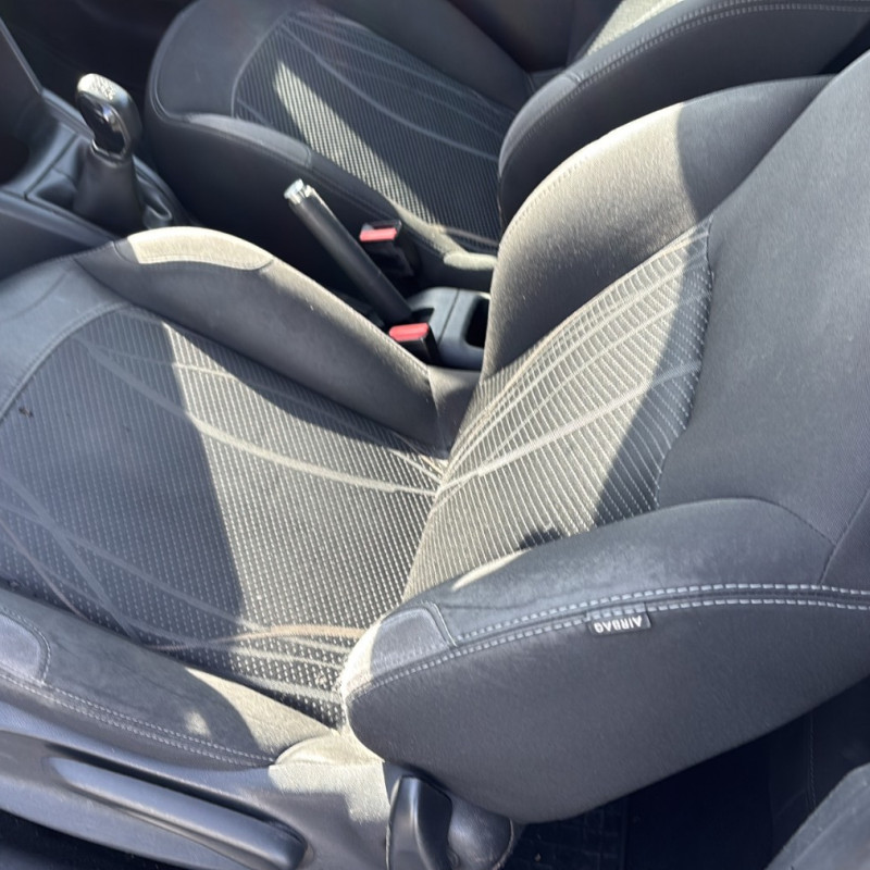 PEUGEOT 208 1 PHASE 1 1.4 HDI - 8V TURBO Photo n°21