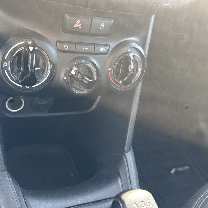 PEUGEOT 208 1 PHASE 1 1.4 HDI - 8V TURBO Photo n°29