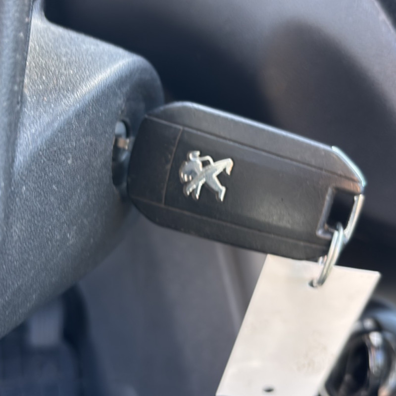 PEUGEOT 208 1 PHASE 1 1.4 HDI - 8V TURBO Photo n°31