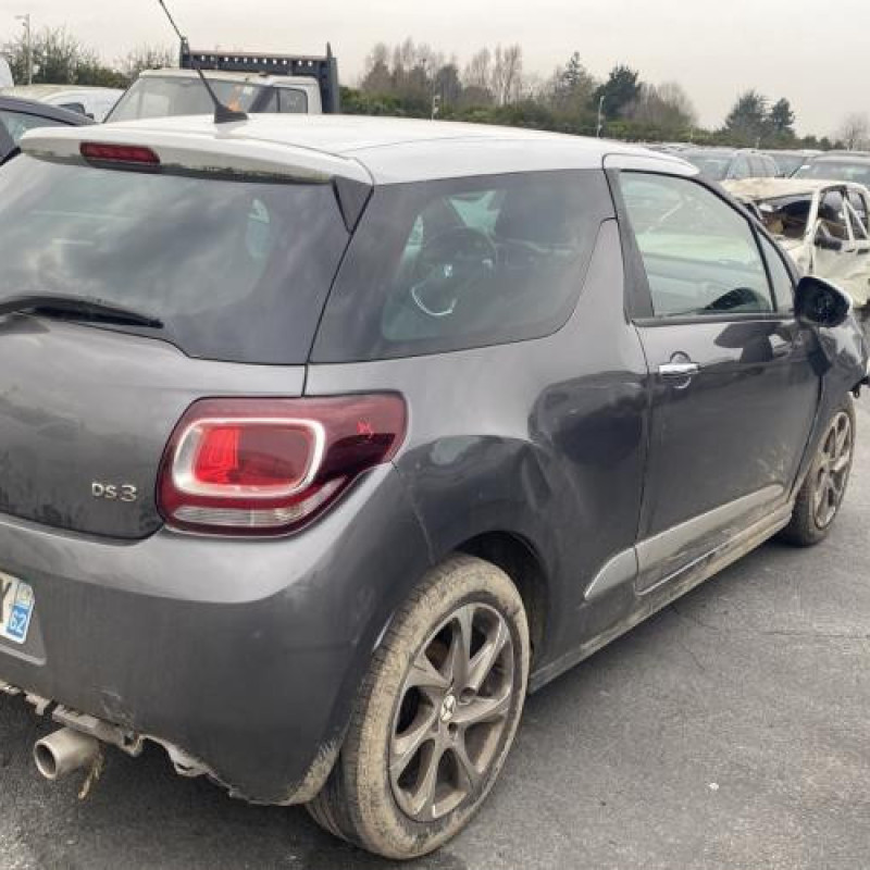 Poignee porte avant droit DS DS3 Photo n°9