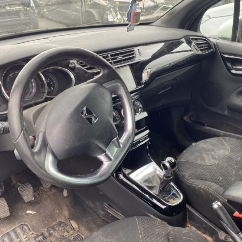 Moteur essuie glace arriere DS DS3 Photo n°19