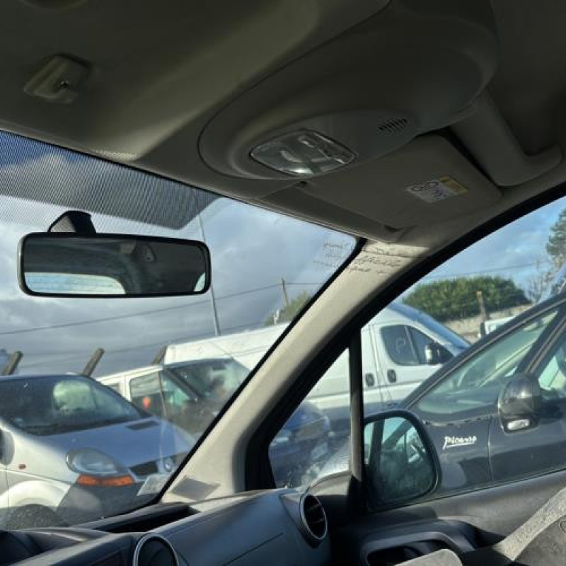 Porte avant droit PEUGEOT PARTNER 2 Photo n°18