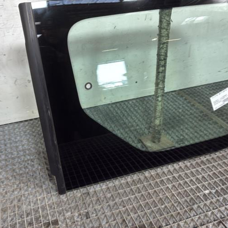 Vitre arriere droit PEUGEOT PARTNER 2 Photo n°2