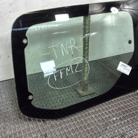 Vitre arriere gauche PEUGEOT PARTNER 2