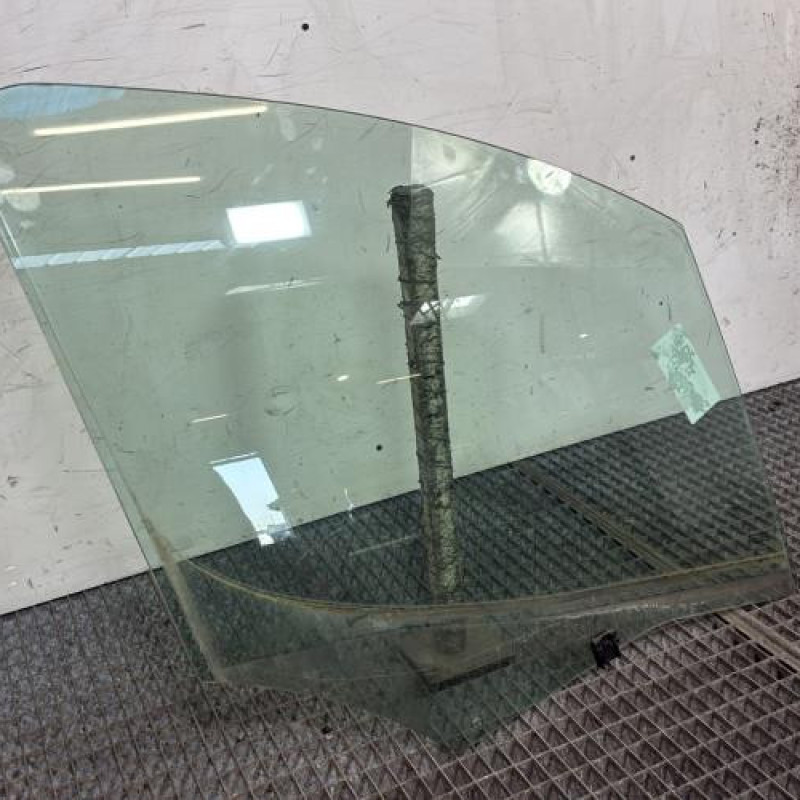 Vitre avant droit PEUGEOT PARTNER 2 Photo n°2