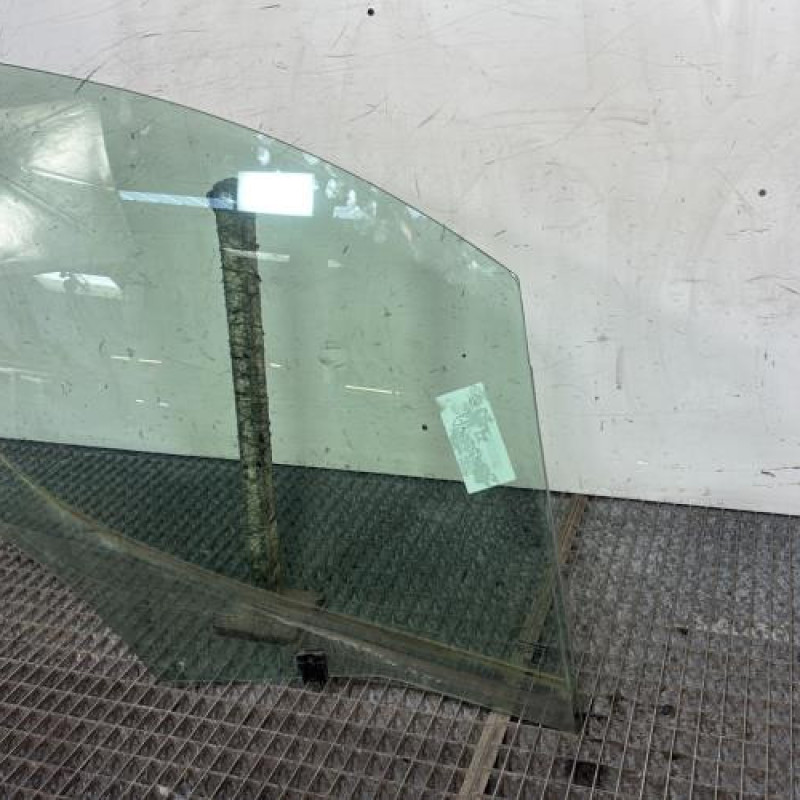 Vitre avant droit PEUGEOT PARTNER 2 Photo n°3