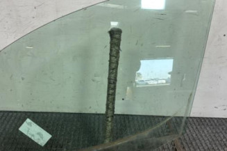 Vitre avant gauche PEUGEOT PARTNER 2 Photo n°1