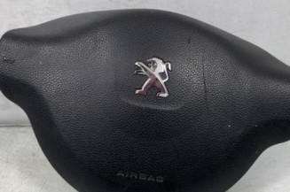 Air bag conducteur PEUGEOT PARTNER 2 Photo n°1