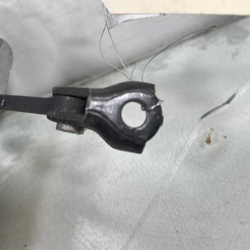 Arret de porte avant gauche PEUGEOT PARTNER 2 Photo n°3