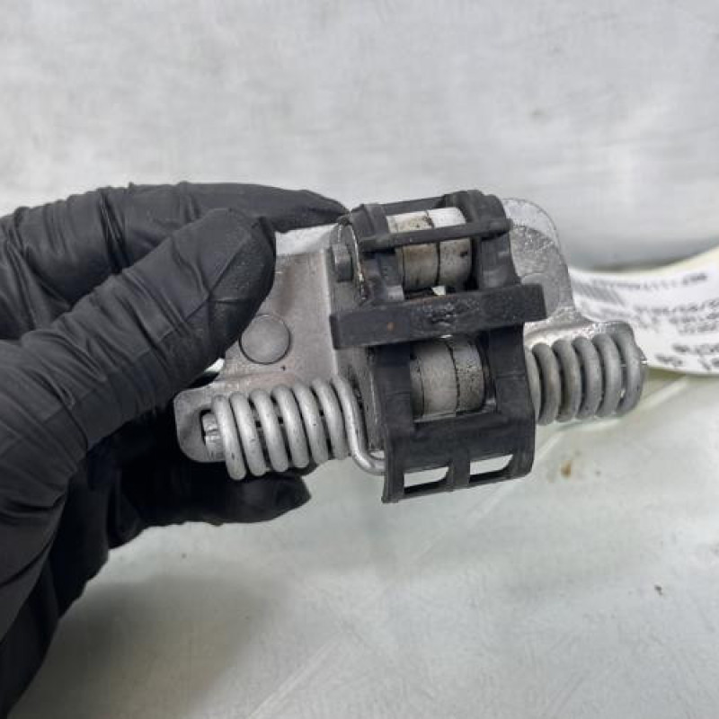 Arret de porte avant gauche PEUGEOT PARTNER 2 Photo n°4