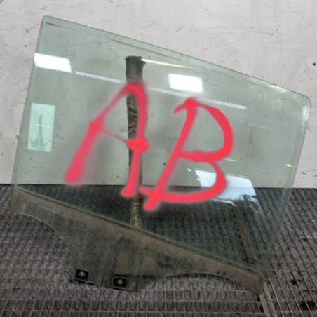 Vitre arriere droit DACIA SANDERO 2 Photo n°1