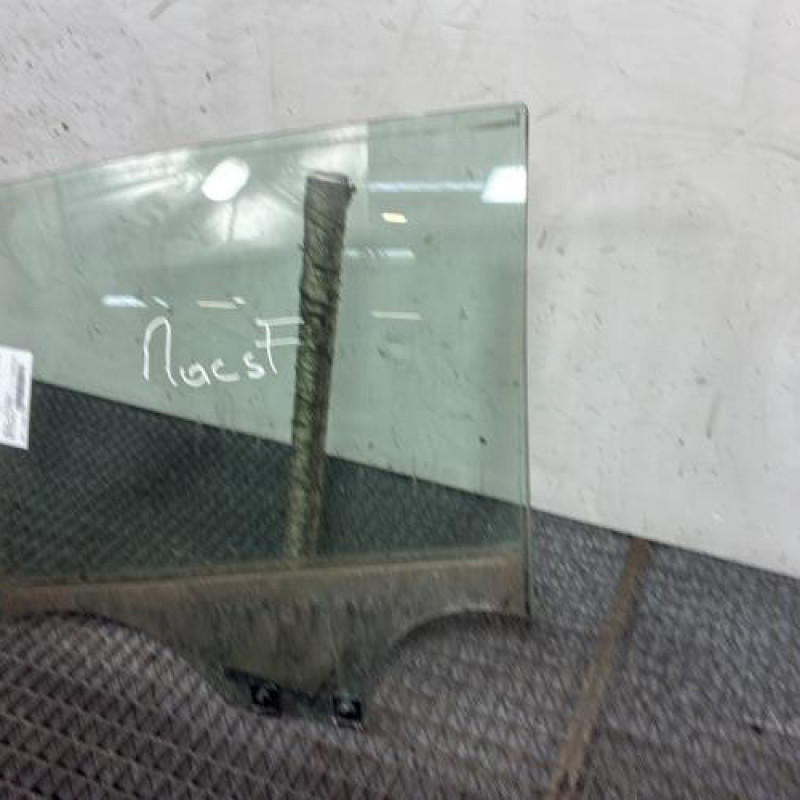 Vitre arriere gauche DACIA SANDERO 2 Photo n°3