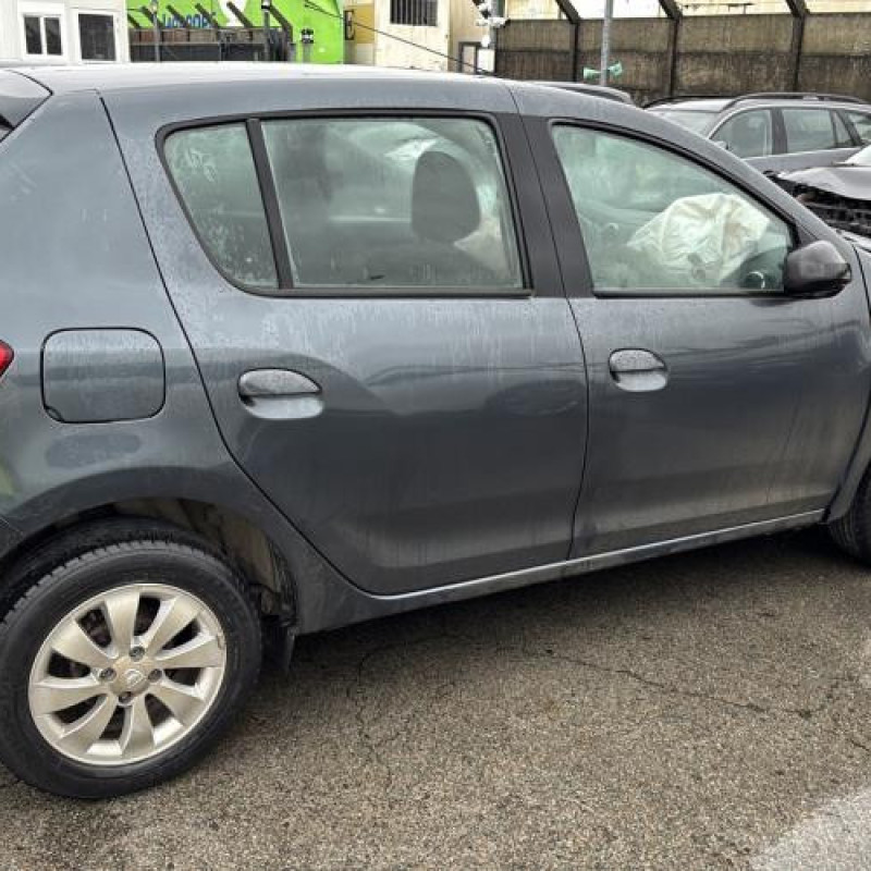 Condenseur de clim DACIA SANDERO 2 Photo n°6